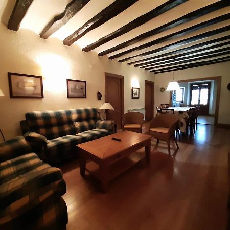 Apartamentos Lazkano I Y II Uharte-Arakil Екстериор снимка